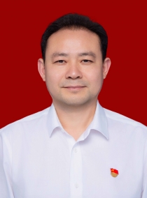 王崇伟