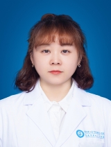 万小榕